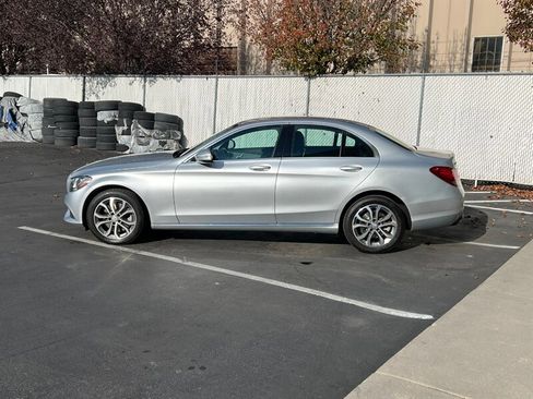 Used 2015 Mercedes-Benz C 300 4MATIC Sedan image 4