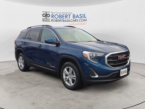Used 2021 GMC Terrain SLE w/ Driver Convenience Package image 7