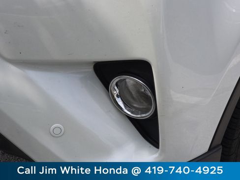 Used 2017 Toyota RAV4 Limited w/ Advanced Technology Package AWD/4WD image 13