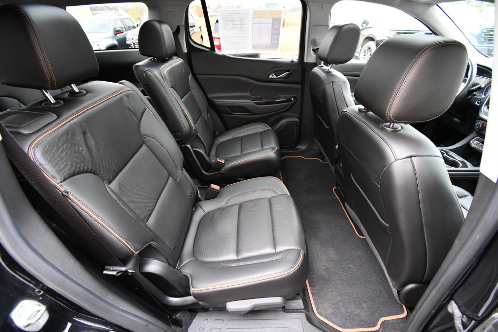 Used 2021 GMC Acadia AT4 w/ GMC Pro Grade Package AWD/4WD image 21