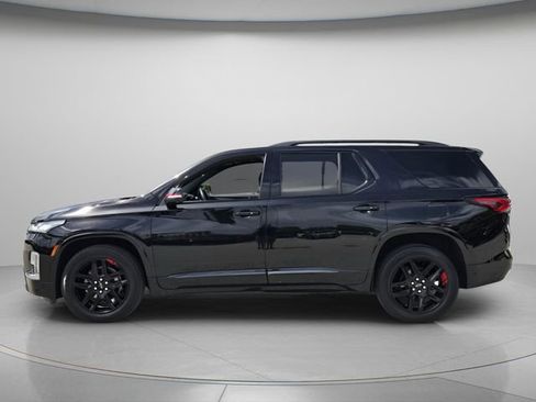 Used 2022 Chevrolet Traverse Premier w/ Redline Edition FWD image 3