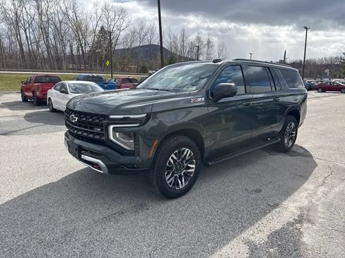 New 2026 Chevrolet Suburban Z71 w/ Z71 Off-Road Package AWD/4WD image 35