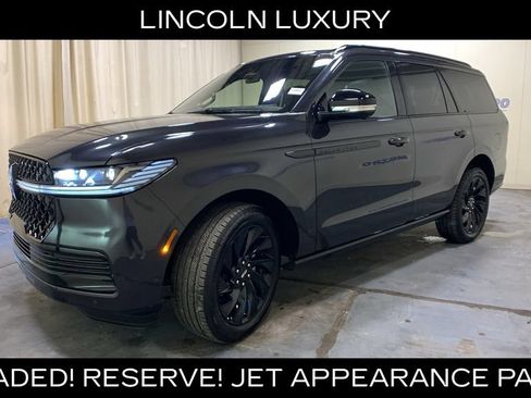 Used 2025 Lincoln Navigator Reserve w/ Jet Appearance Package AWD/4WD image 7