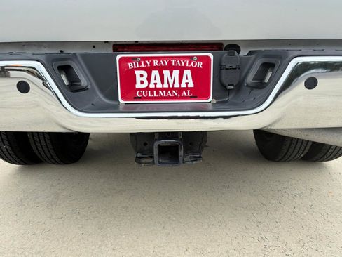 Used 2018 RAM 3500 Tradesman w/ Chrome Appearance Group image 31