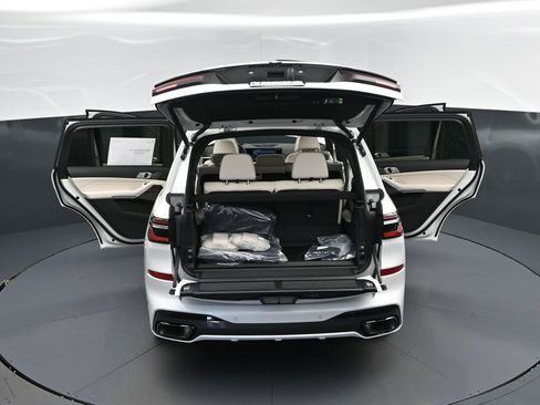 New 2026 BMW X7 xDrive40i AWD/4WD image 49
