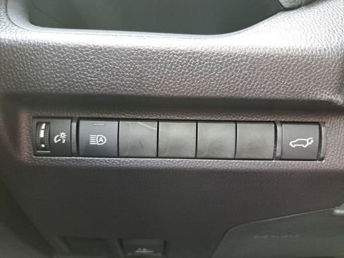 Used 2025 Toyota RAV4 XLE FWD image 17