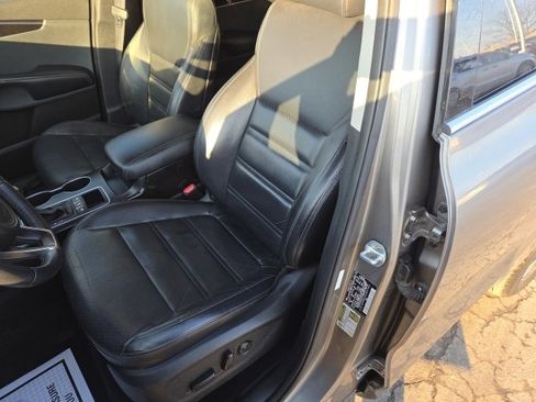 Used 2018 Kia Sorento EX image 15