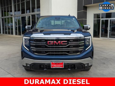 Used 2023 GMC Sierra 1500 SLT w/ SLT Convenience Package image 2