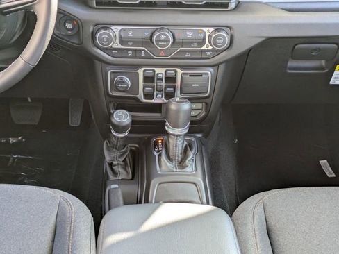 New 2026 Jeep Gladiator Sport image 18