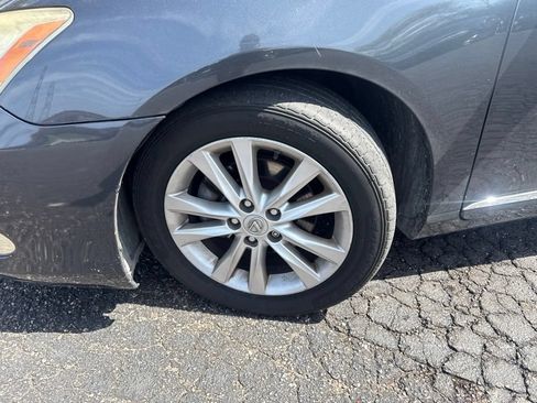 Used 2010 Lexus ES 350 FWD image 2