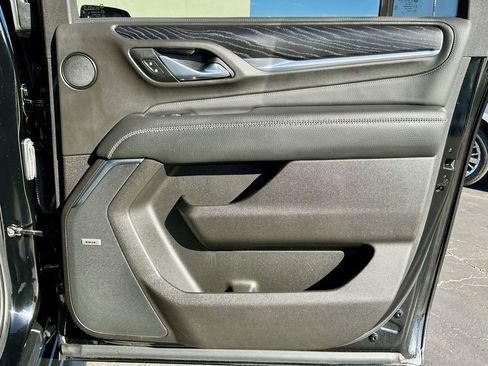 Used 2021 GMC Yukon XL Denali image 25