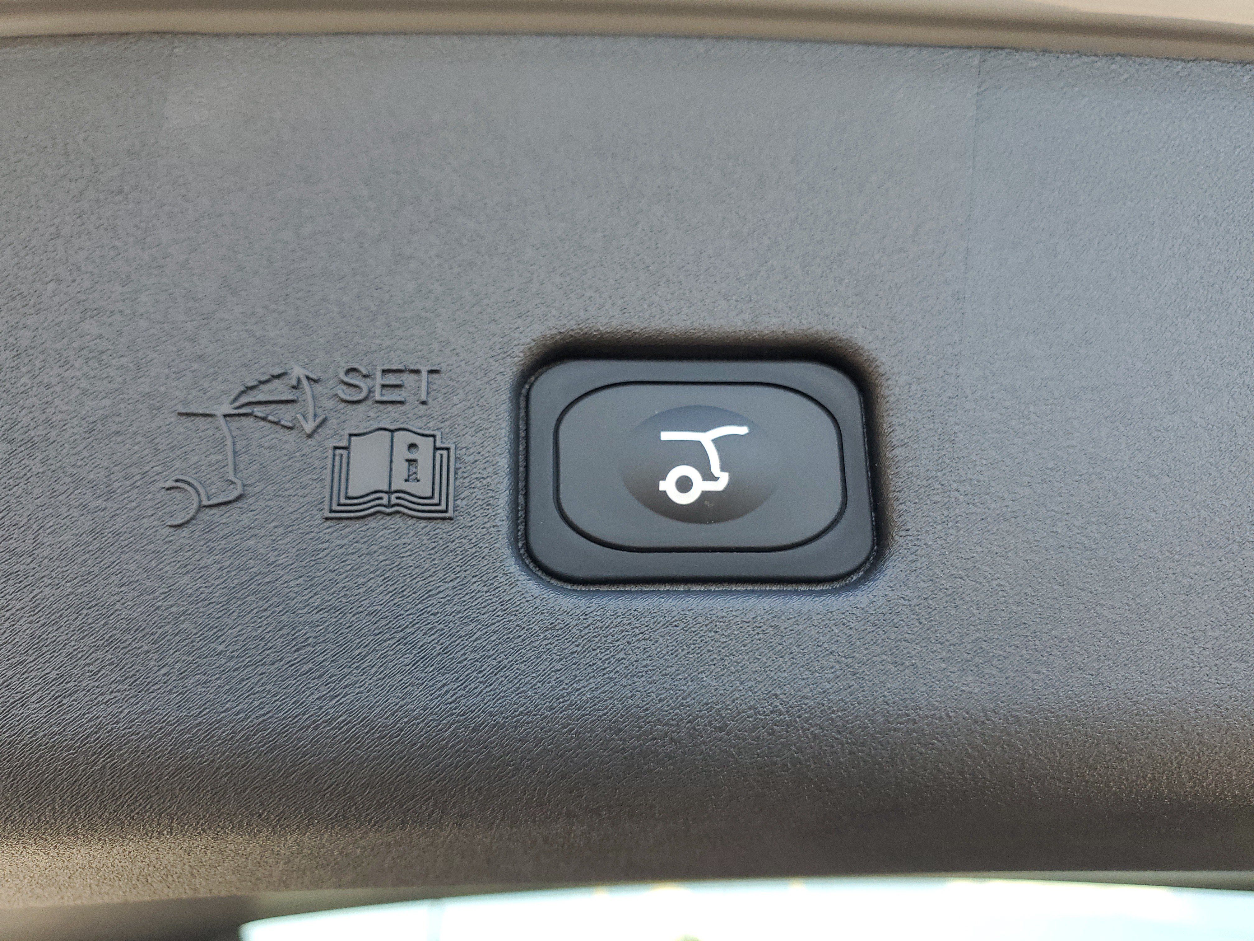 New 2026 Lincoln Nautilus Premier AWD/4WD image 33