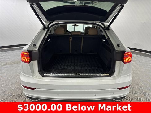 Used 2019 Audi Q8 Prestige image 20