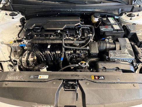 Used 2025 Hyundai Elantra Sport image 23