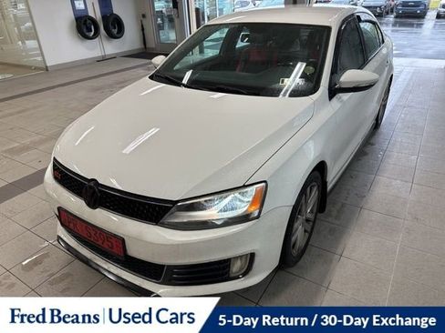 Used 2013 Volkswagen Jetta GLI FWD image 1
