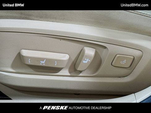 Used 2013 Lexus ES 350 image 4