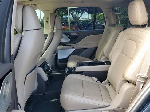 Used 2022 Lincoln Aviator Reserve w/ Equipment Group 201A image 28