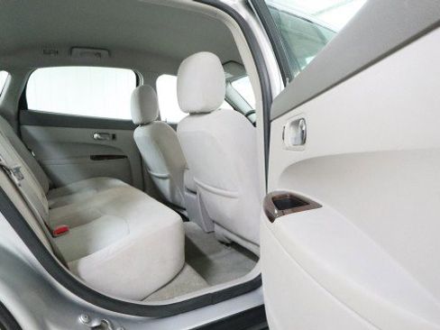 Used 2009 Buick LaCrosse CX image 11