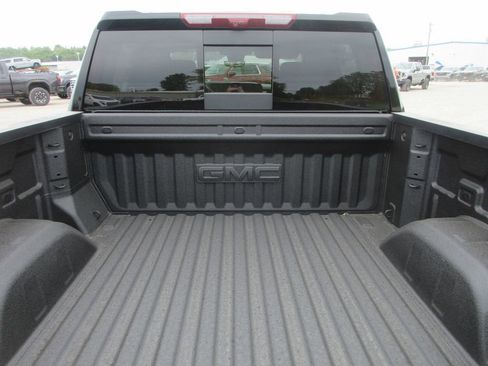 New 2026 GMC Sierra 1500 Denali w/ Denali Reserve Package AWD/4WD image 7