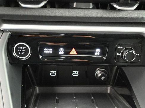 Certified 2025 Audi Q5 Premium w/ Convenience Package image 23