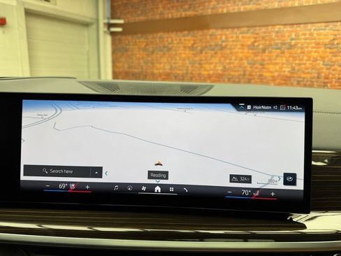 Certified 2025 BMW X5 xDrive40i w/ Climate Comfort Package image 18