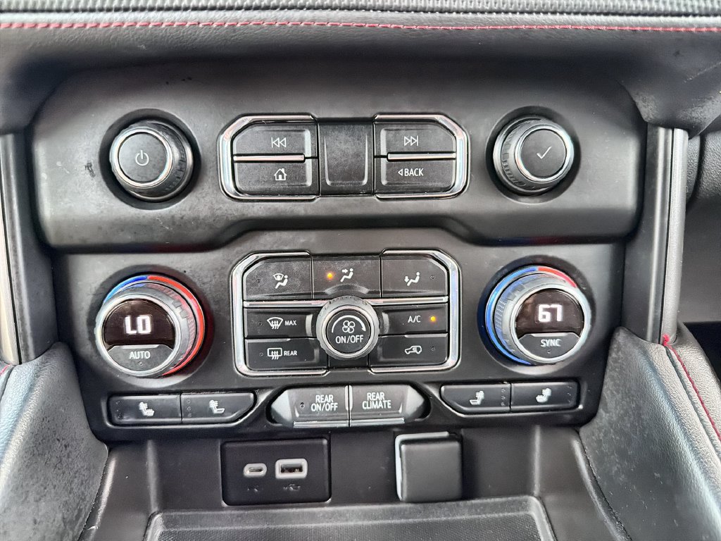Used 2021 Chevrolet Tahoe RST w/ Luxury Package AWD/4WD image 17