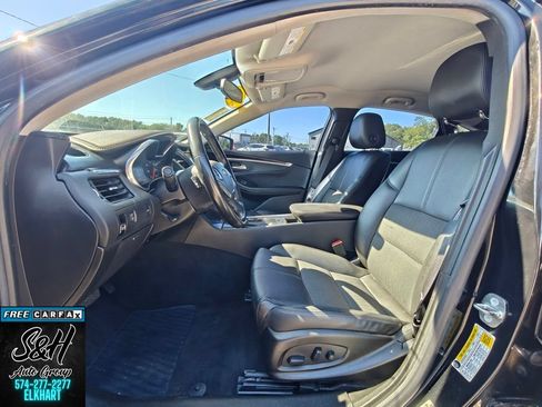 Used 2018 Chevrolet Impala LT FWD image 17