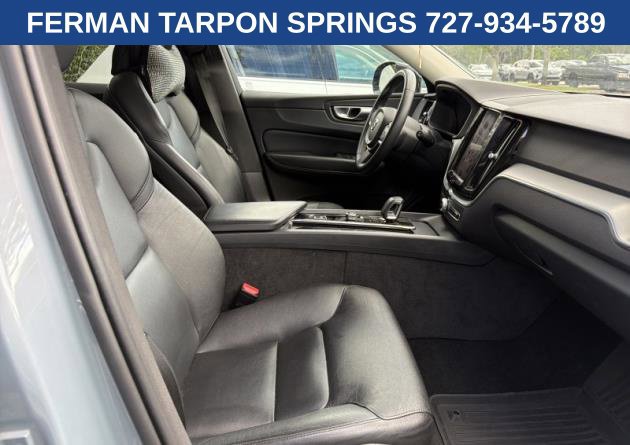Used 2024 Volvo XC60 B5 Core w/ Protection Package Premier AWD/4WD image 4