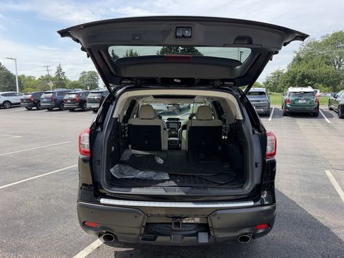 Used 2019 Subaru Ascent Limited w/ Popular Package #3 AWD/4WD image 11