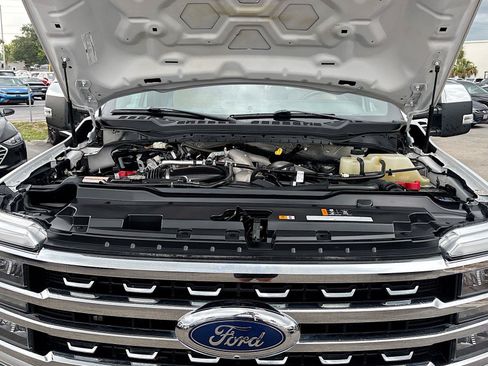 Used 2023 Ford F250 Lariat w/ Chrome Package AWD/4WD image 31