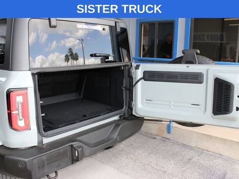 Used 2024 Ford Bronco Outer Banks AWD/4WD image 18