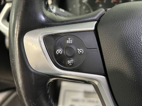 Used 2020 GMC Acadia SLE w/ Driver Convenience Package image 12