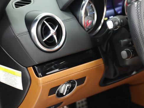 Used 2014 Mercedes-Benz SL 550 image 20