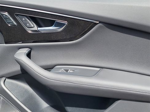 New 2025 Audi Q8 Prestige w/ Prestige Package image 14