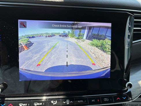 Used 2024 Jeep Wagoneer L Series II w/ Flexible Seating Group AWD/4WD image 38
