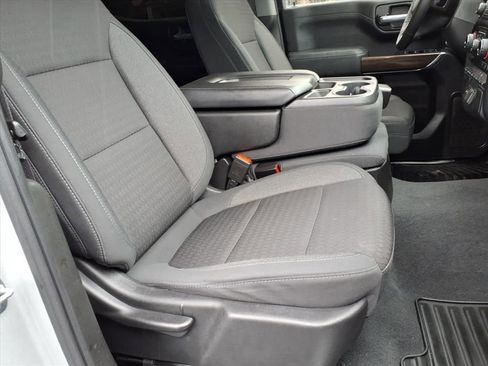 Used 2021 Chevrolet Silverado 1500 LT RWD image 17