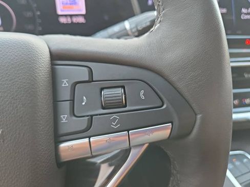 Certified 2024 Cadillac Escalade Premium Luxury AWD/4WD image 25