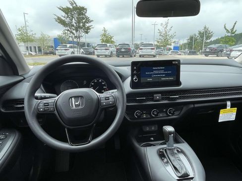 Used 2026 Honda HR-V LX image 12