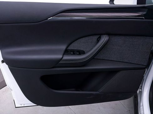 Used 2023 Tesla Model X image 16