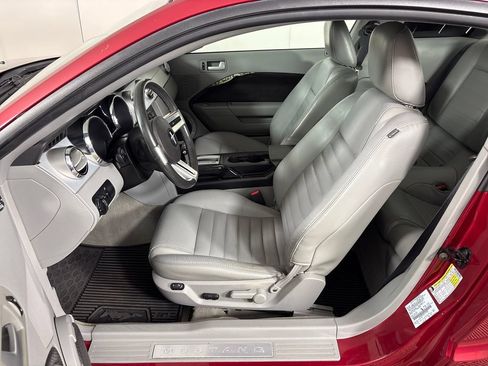 Used 2006 Ford Mustang GT Premium RWD image 26