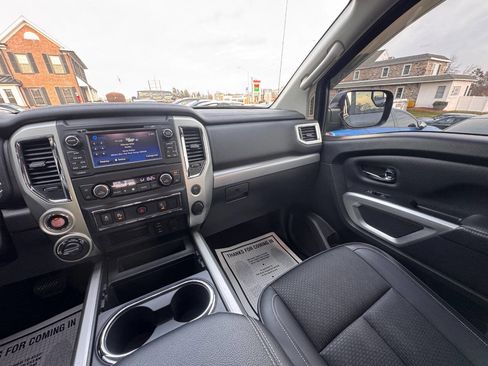 Used 2017 Nissan Titan PRO-4X image 18