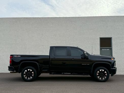 Used 2020 Chevrolet Silverado 2500 Custom w/ Custom Value Package image 7