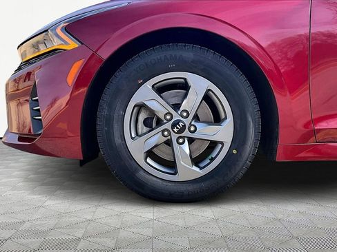 Used 2021 Kia K5 LXS image 9