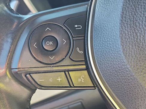 Used 2022 Toyota Corolla XSE FWD image 16
