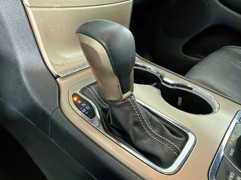 Used 2016 Jeep Grand Cherokee Limited w/ Trailer Tow Group IV image 32