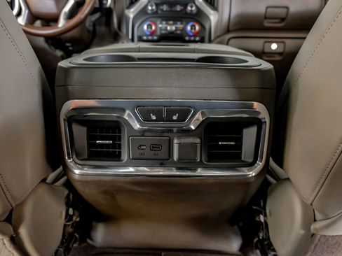 Used 2021 Chevrolet Silverado 2500 LTZ w/ LTZ Texas Edition AWD/4WD image 36