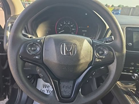 Used 2021 Honda HR-V EX image 16
