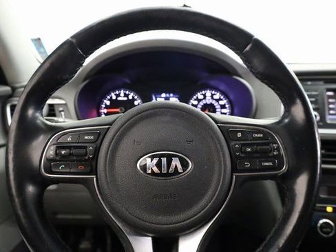 Used 2016 Kia Optima EX image 18
