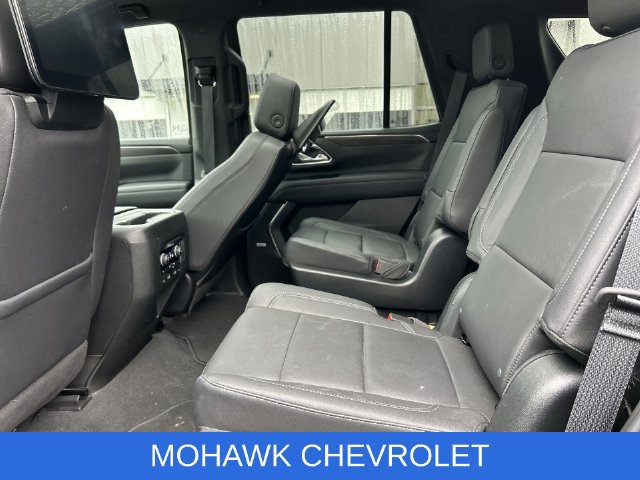 Used 2023 Chevrolet Tahoe Z71 w/ Z71 Off-Road Package AWD/4WD image 34