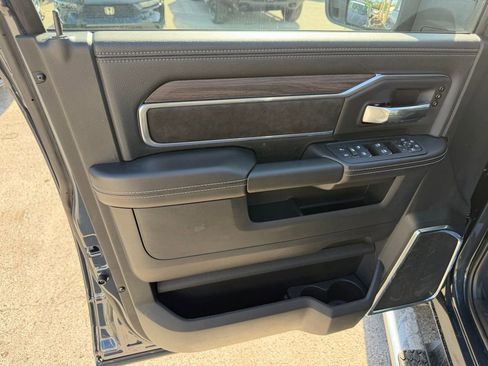 New 2026 RAM 2500 Laramie w/ Sport Appearance Package AWD/4WD image 11